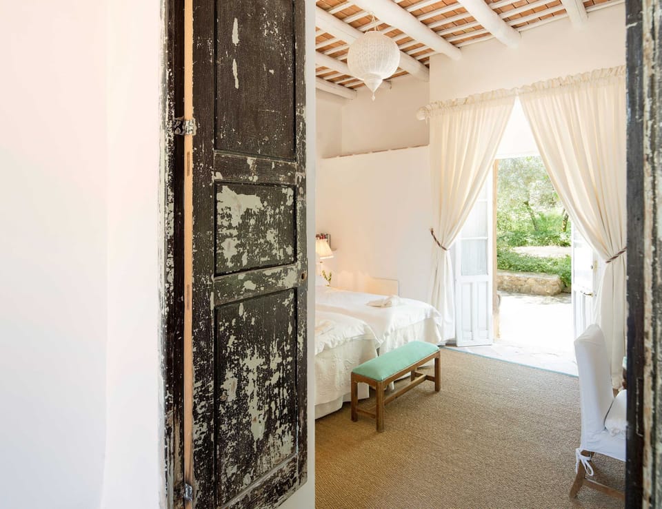 House | 12 bedrooms, high-speed internet