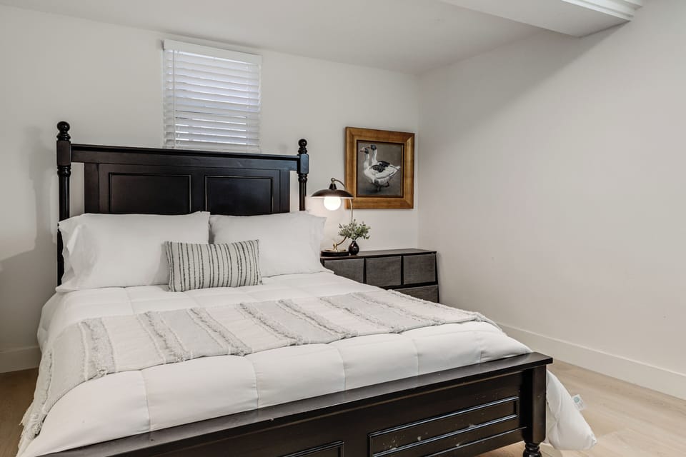Walk to La Mesa Village: Apt w/ Private Patio Apartment in La Mesa