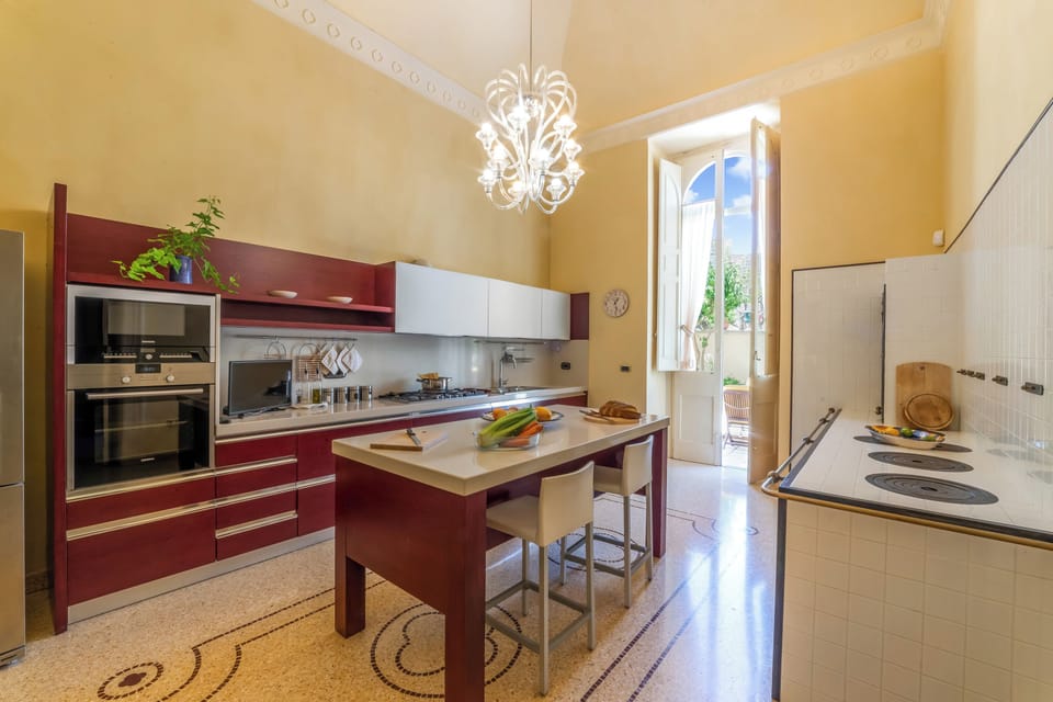 Luxury Villa, 6 Bedrooms, Microwave (Villa Ciardo Luxury And Pool) | Private kitchen