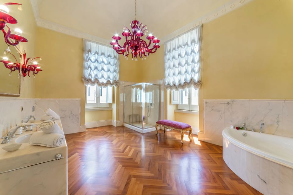 Luxury Villa, 6 Bedrooms, Microwave (Villa Ciardo with Private Pool in) | Bathroom