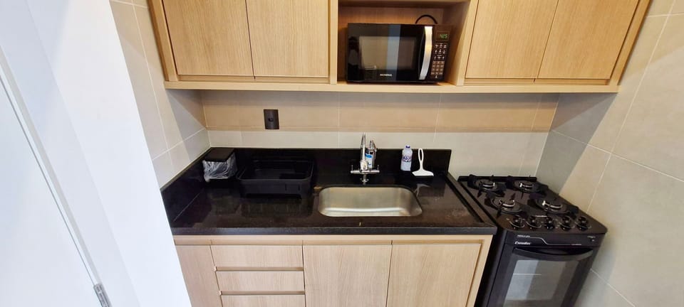 Basic Apartment | Private kitchen | Fridge, microwave, espresso maker, cookware/dishes/utensils
