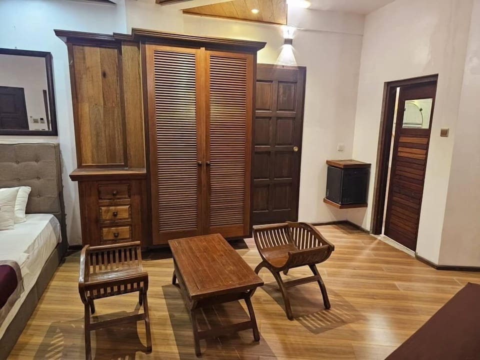 Blackout drapes, soundproofing, iron/ironing board, WiFi (free)