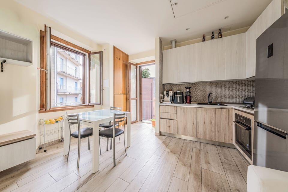 Condo, Balcony, Courtyard View | Private kitchen