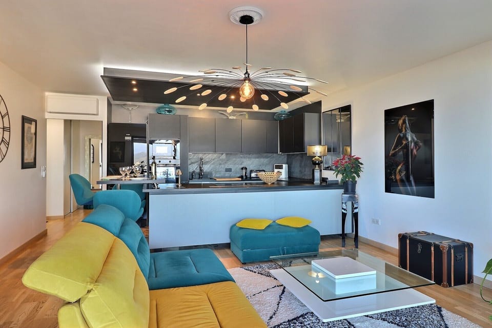 Comfort Apartment, Balcony, Beach View | Interior detail