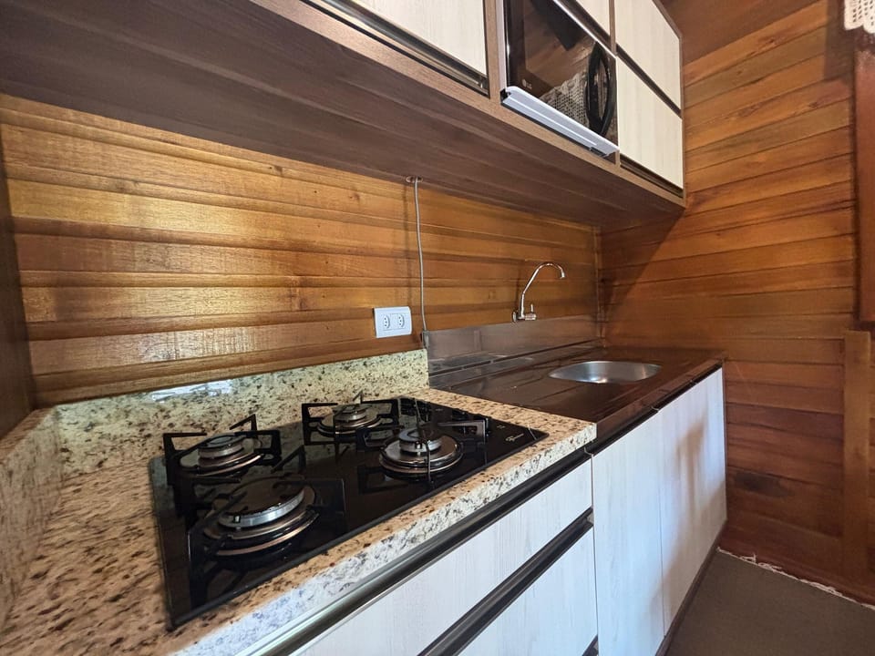 Chalet | Private kitchen | Fridge, microwave, cookware/dishes/utensils