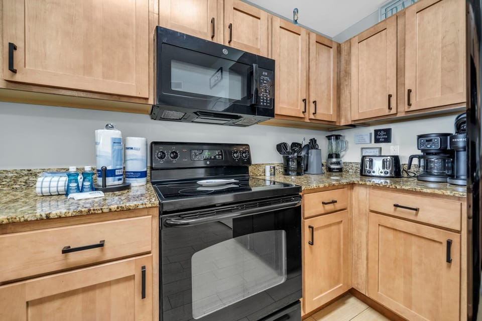Condo, Multiple Beds (Sunrise Beach #1203) | Private kitchen