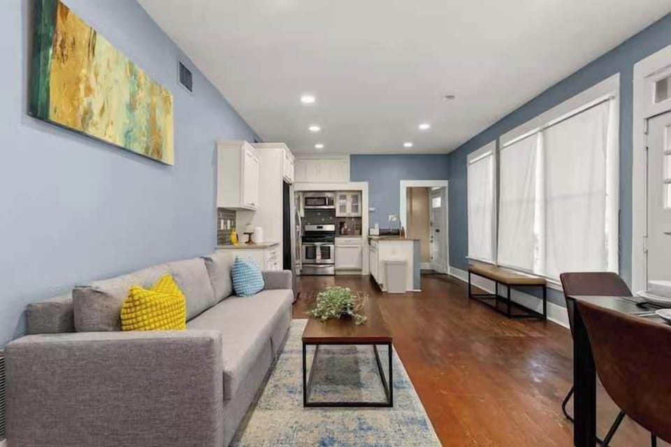 House (3 Bedrooms) | Living area | 50-inch TV with digital channels