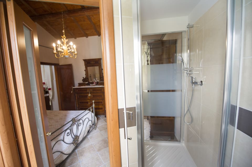 Romantic Double Room, Hill View (Dei Cuori) | Premium bedding, iron/ironing board, free WiFi, bed sheets