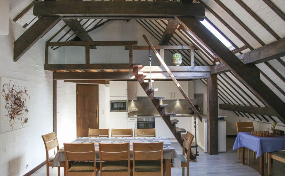 House | Dining