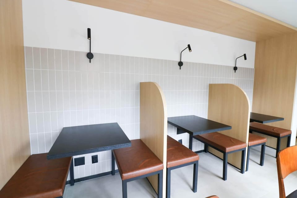 Basic Apartment | Dining