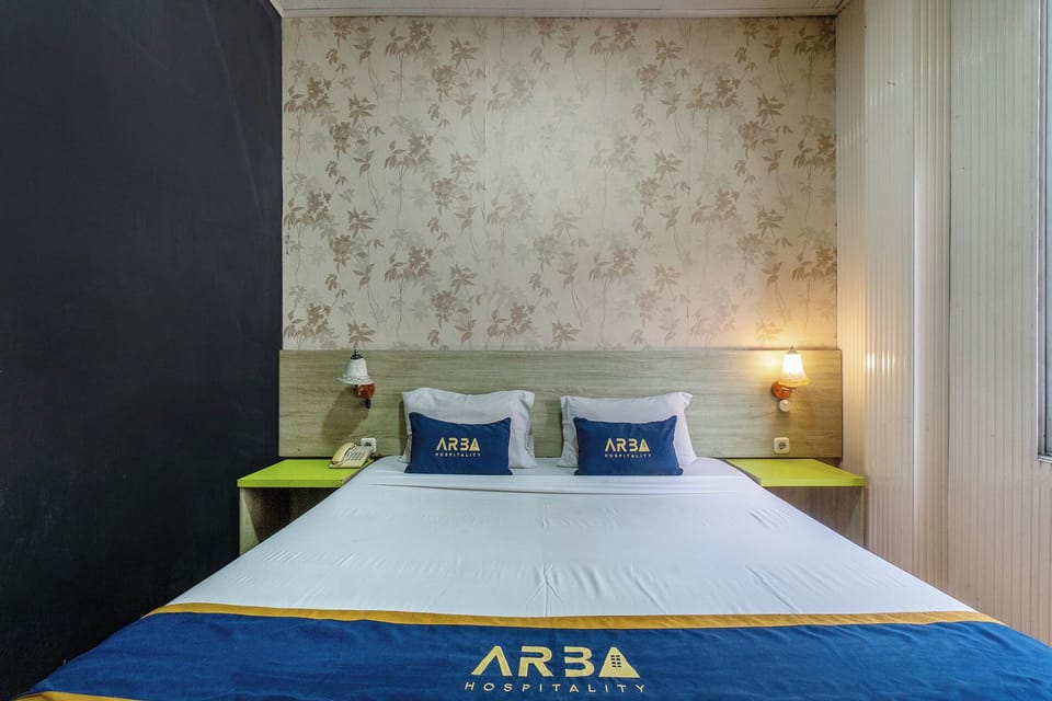 Deluxe Double Room | Desk, free WiFi, bed sheets