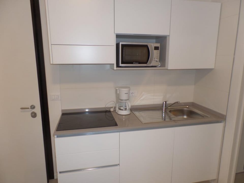 Apartment, 3 Bedrooms, Terrace | Interior