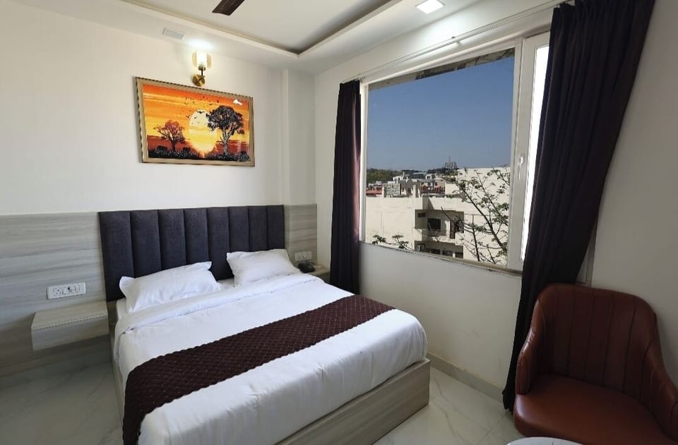 Deluxe Double Room | Free WiFi