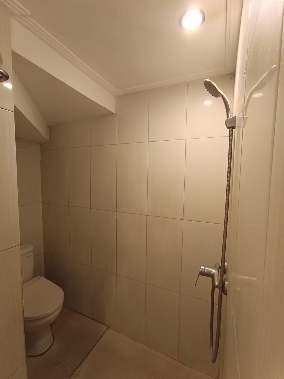 Deluxe Duplex | Bathroom