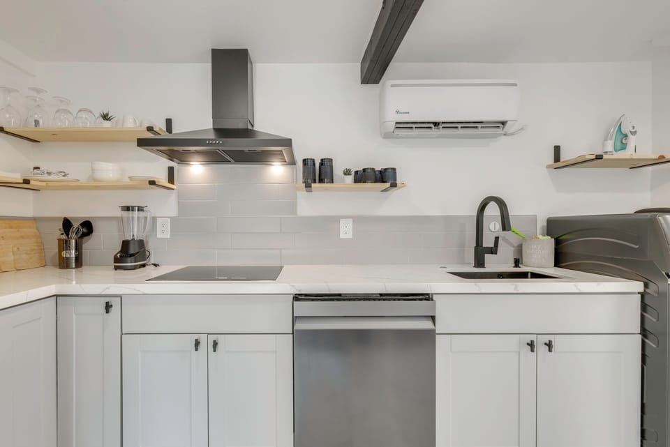Apartment (0 Bedroom) | Interior