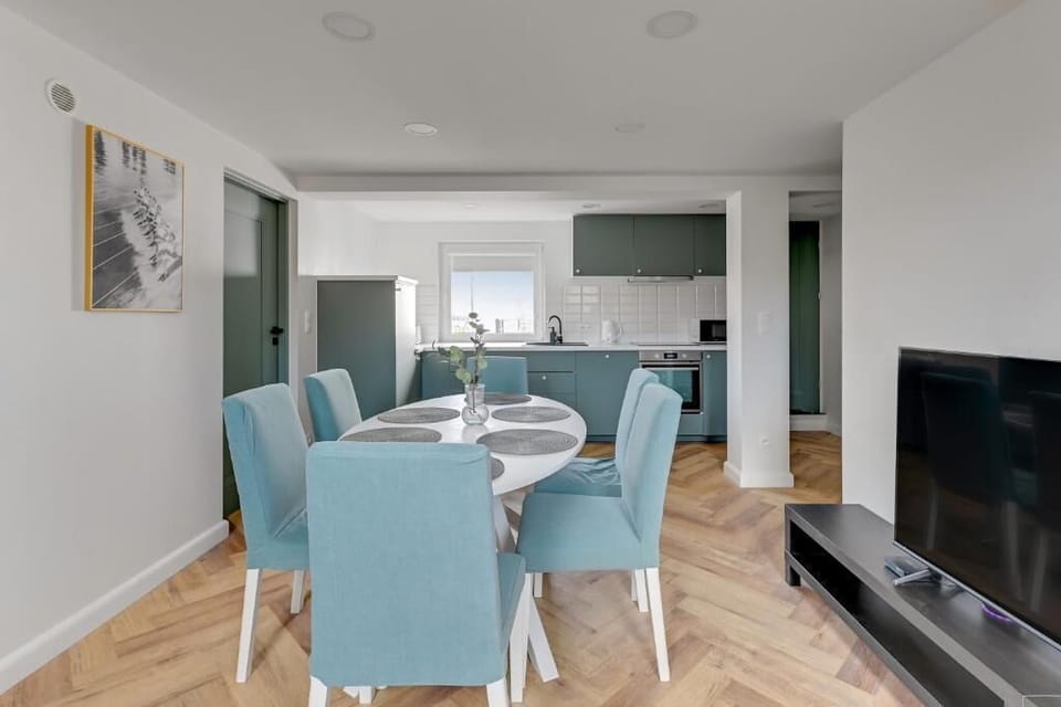 Family Apartment, Balcony | Dining