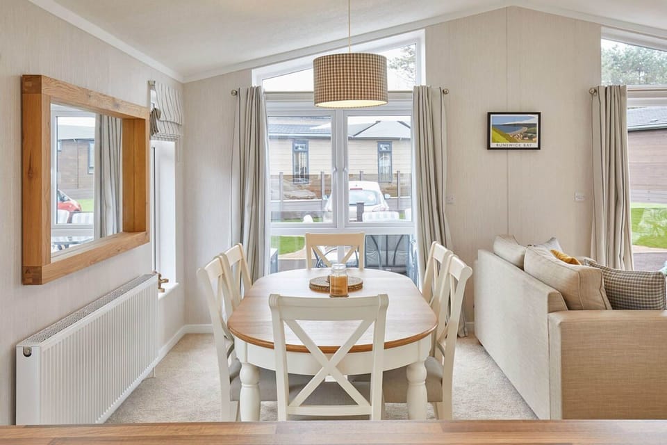Host Stay 28 The Pines Apartment in England
