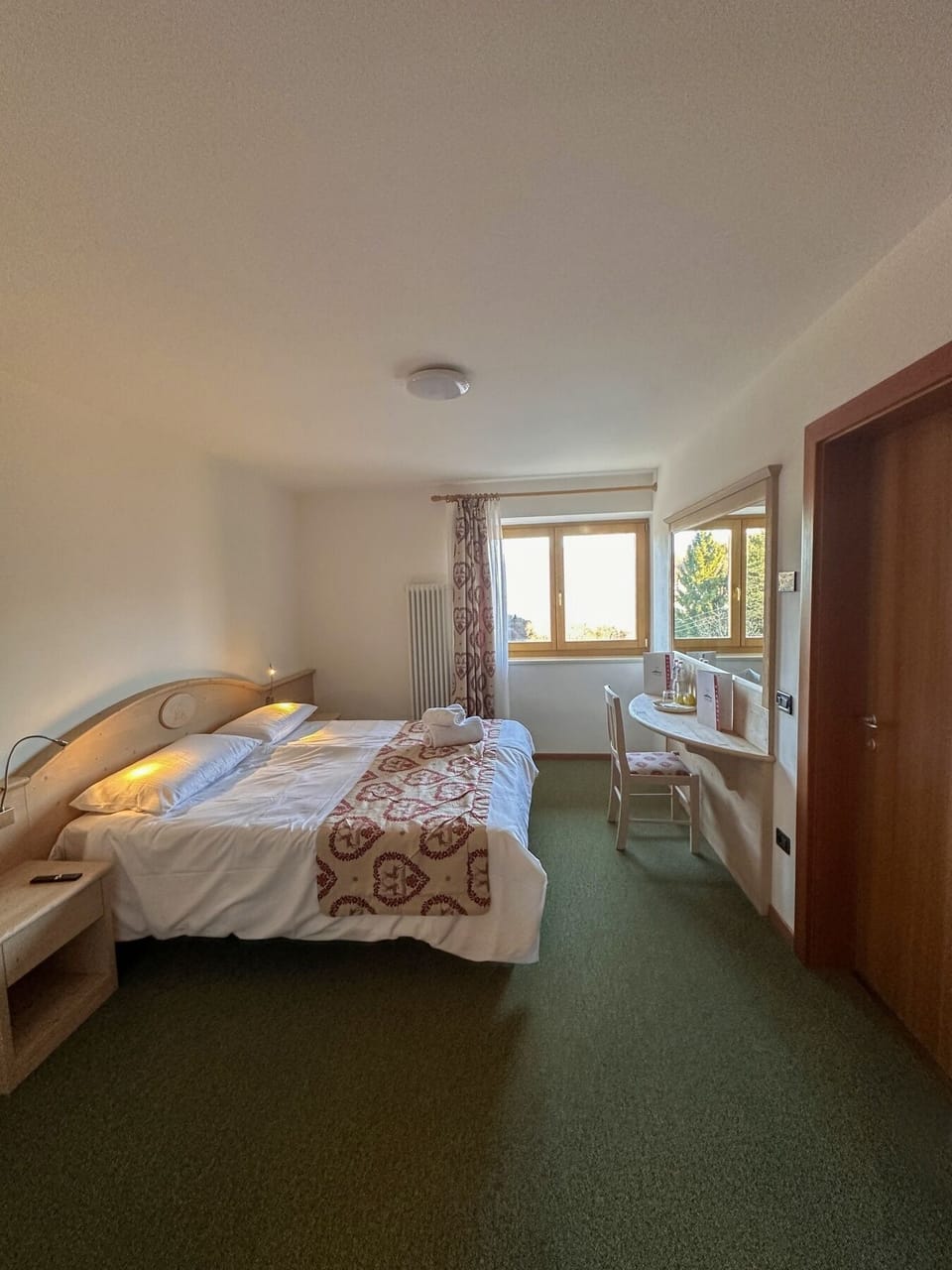 Standard Double Room | In-room safe