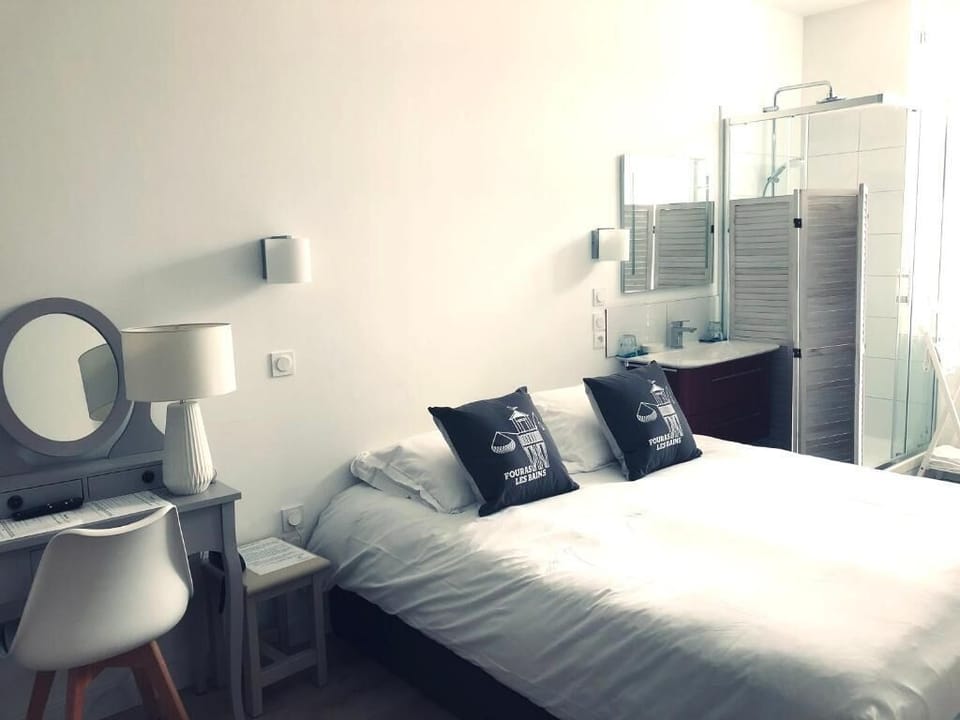 Comfort Studio Suite, Partial Ocean View | In-room safe, free WiFi