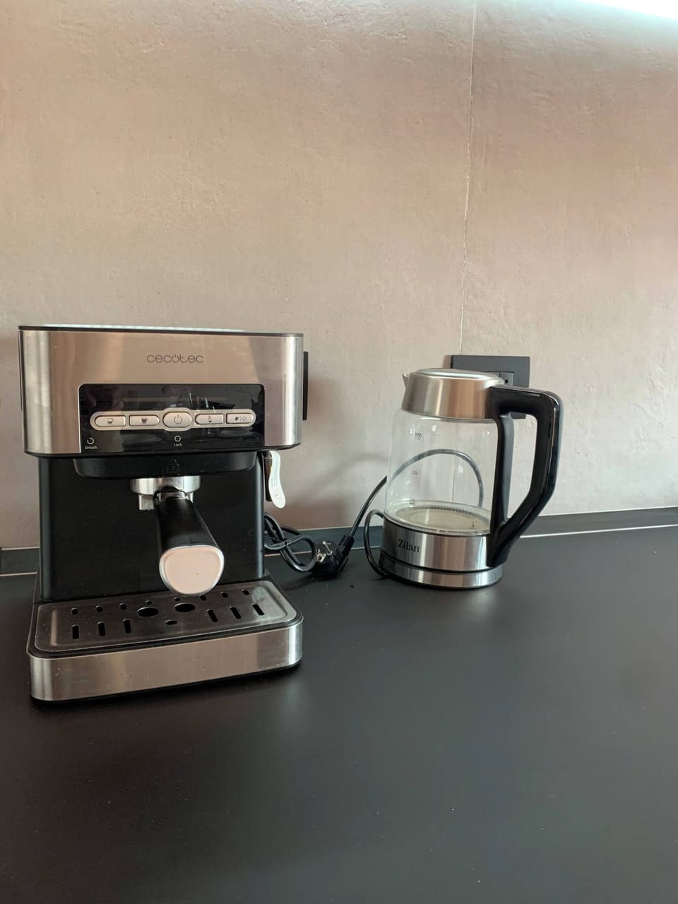 Apartment, 1 Bedroom, Smoking, Balcony | Coffee and/or coffee maker