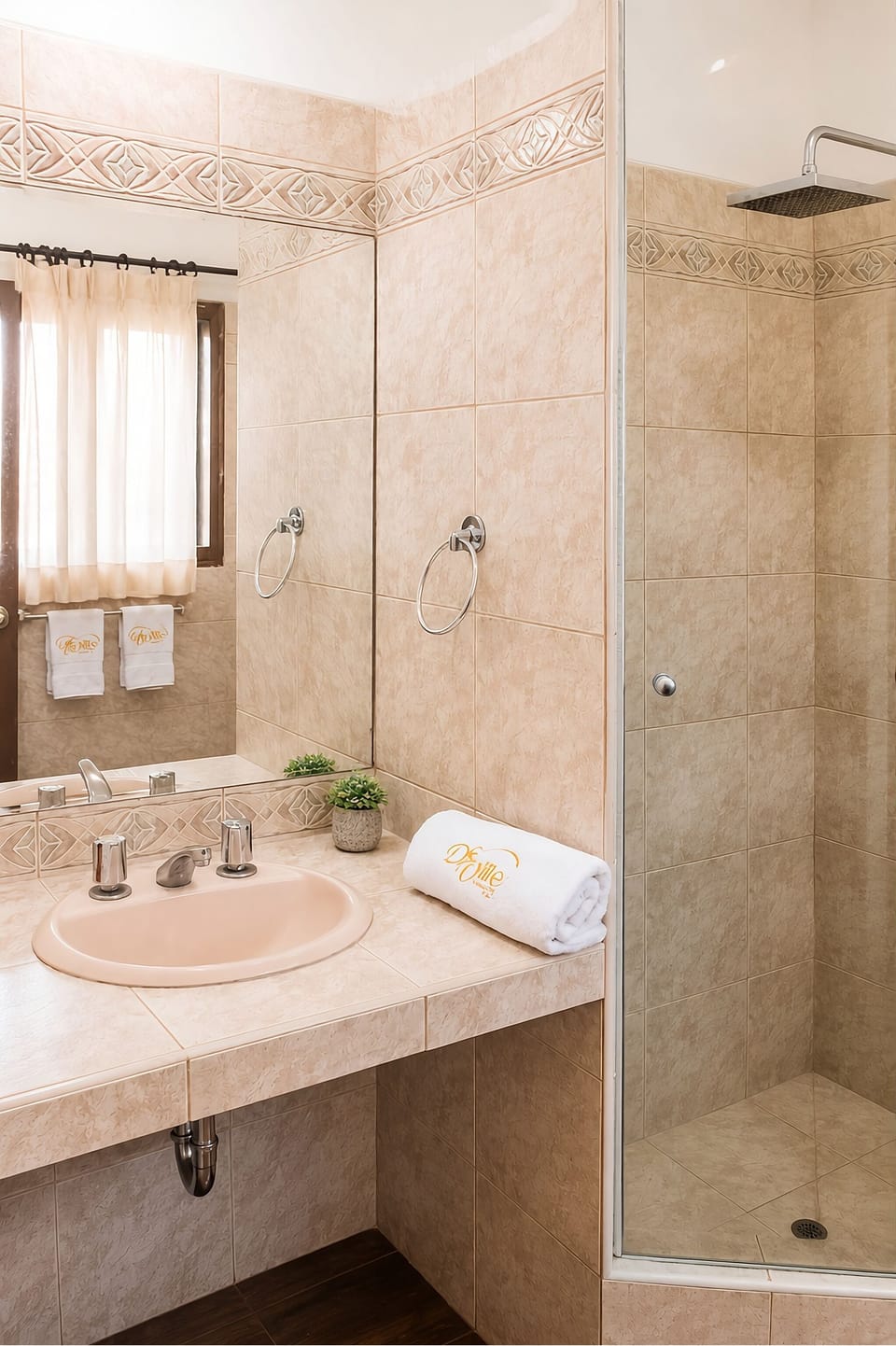 Deluxe Triple Room, City View | Bathroom | Shower, hair dryer, towels, soap