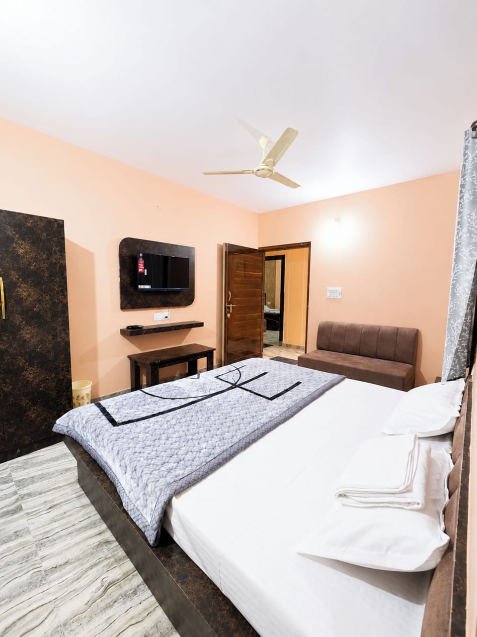 Deluxe Double Room, Air conditioning | View from room