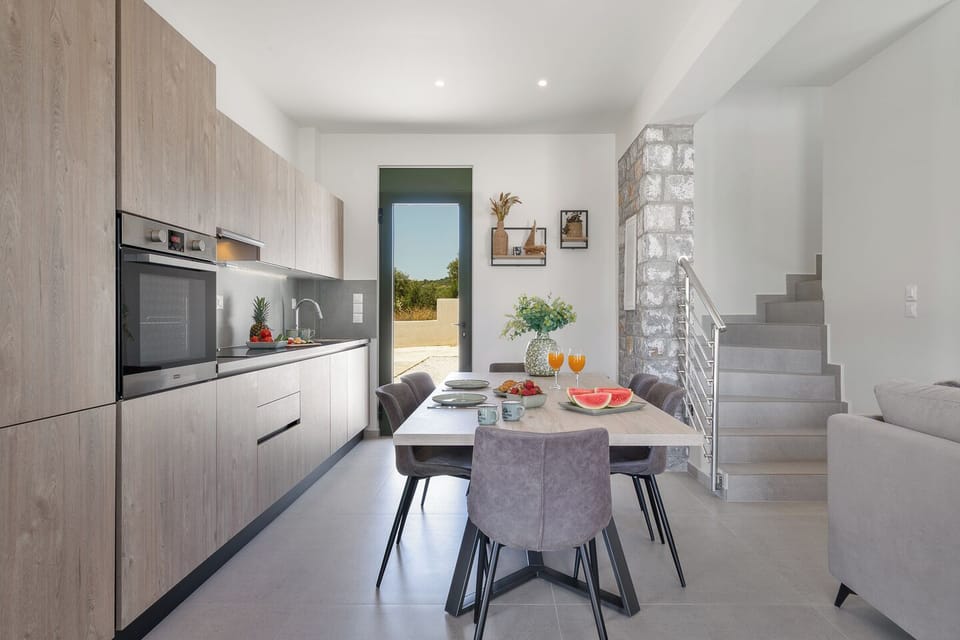Luxury Villa, Sea View | In-room dining