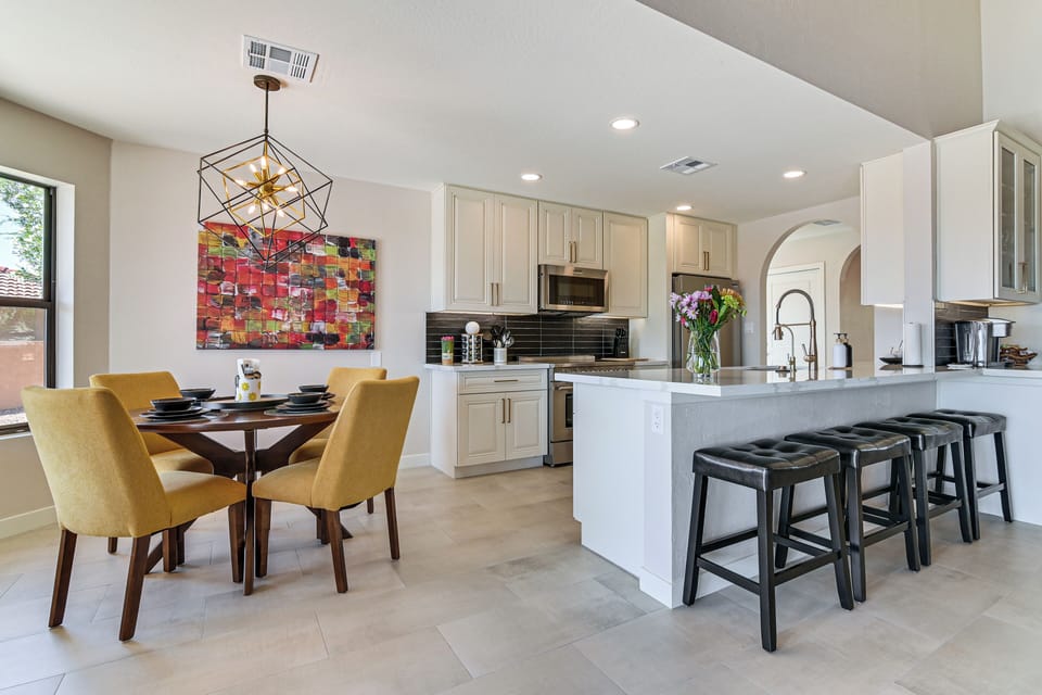 House (4 Bedrooms) | Interior