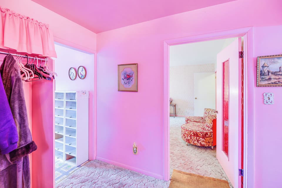 House (6 Bedrooms) | Interior