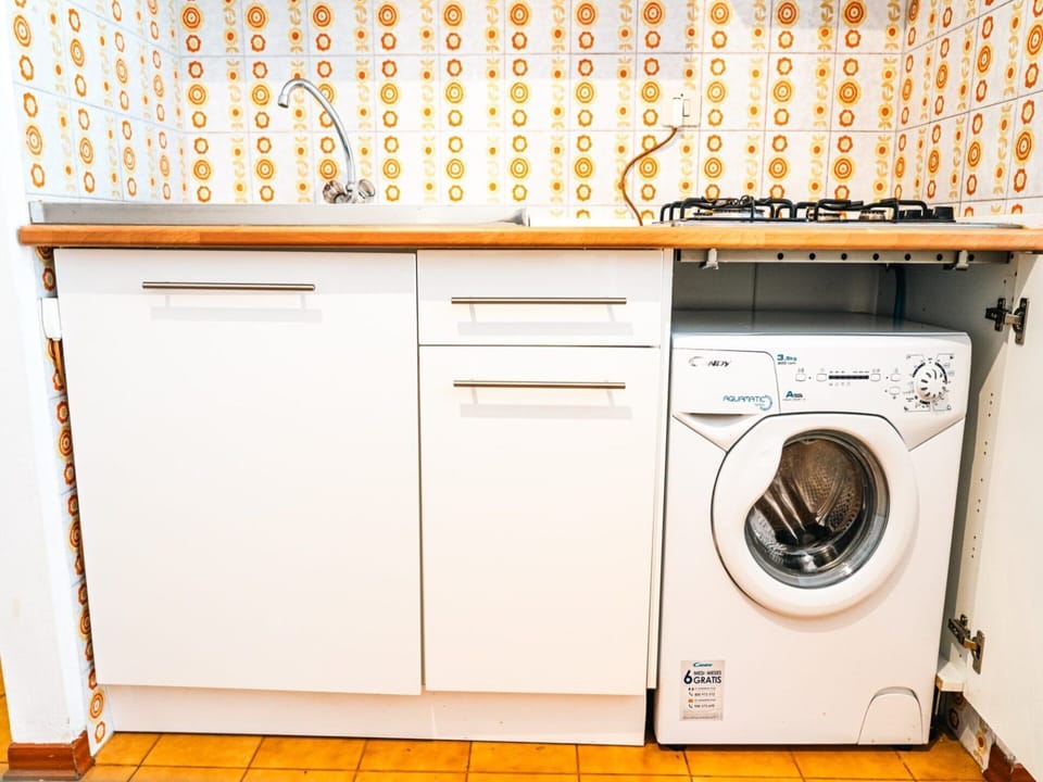 Apartment, 2 Bedrooms, Terrace | Private kitchen