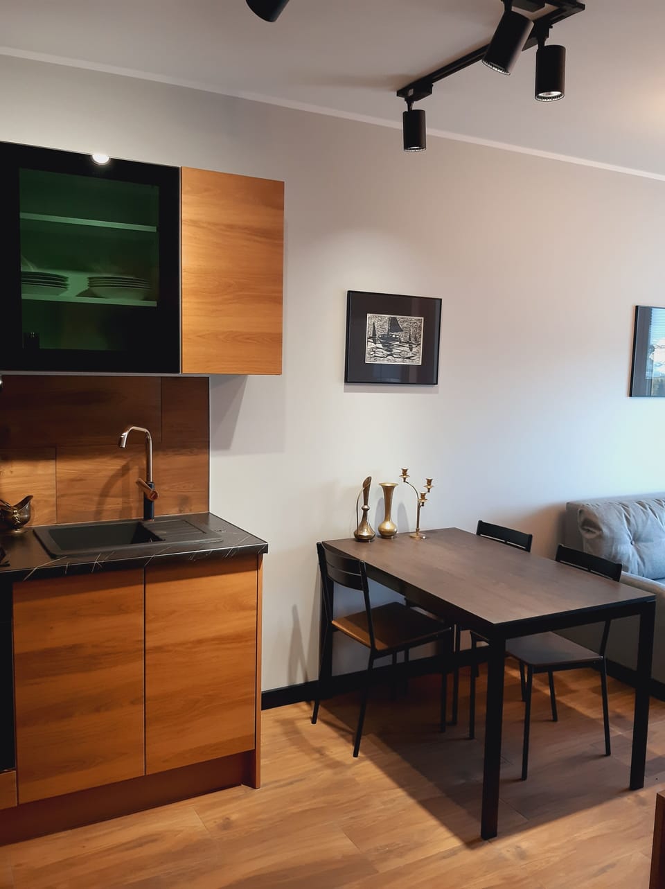 Comfort Apartment, Balcony | Dining