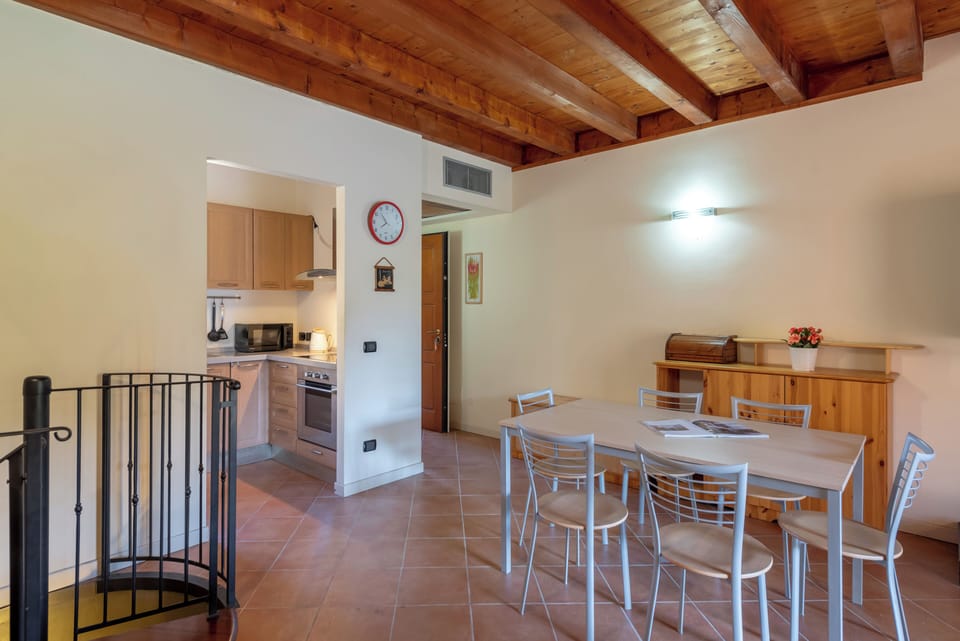 Apartment | Dining