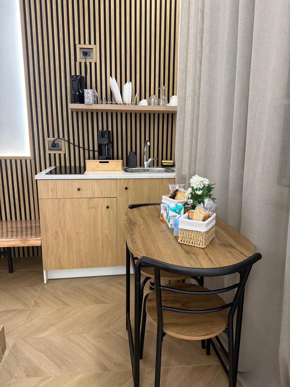 Comfort Double Room | Laundry