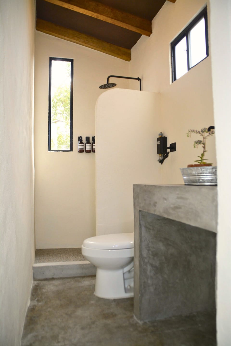 Shower, towels, soap, shampoo