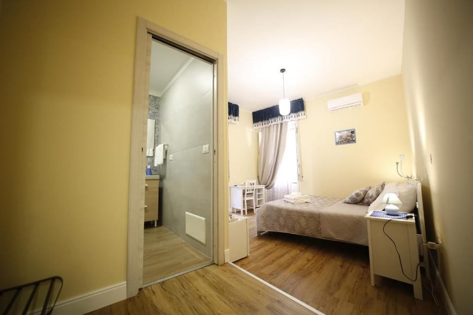 Double Room, City View | Blackout drapes, soundproofing, iron/ironing board, free WiFi