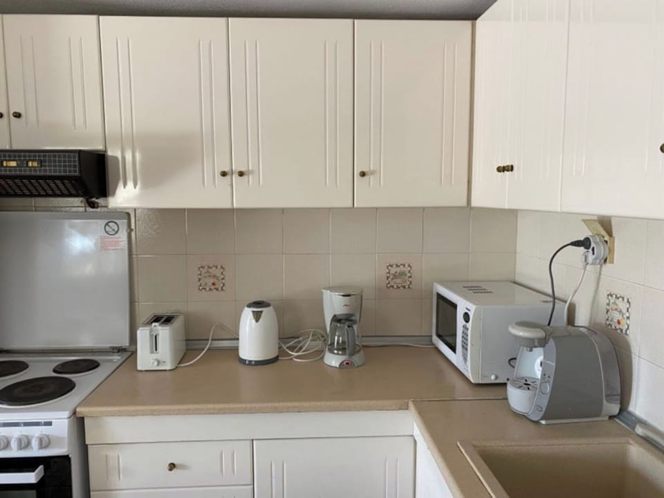 Apartment, 2 Bedrooms, Balcony, Garden View | Interior