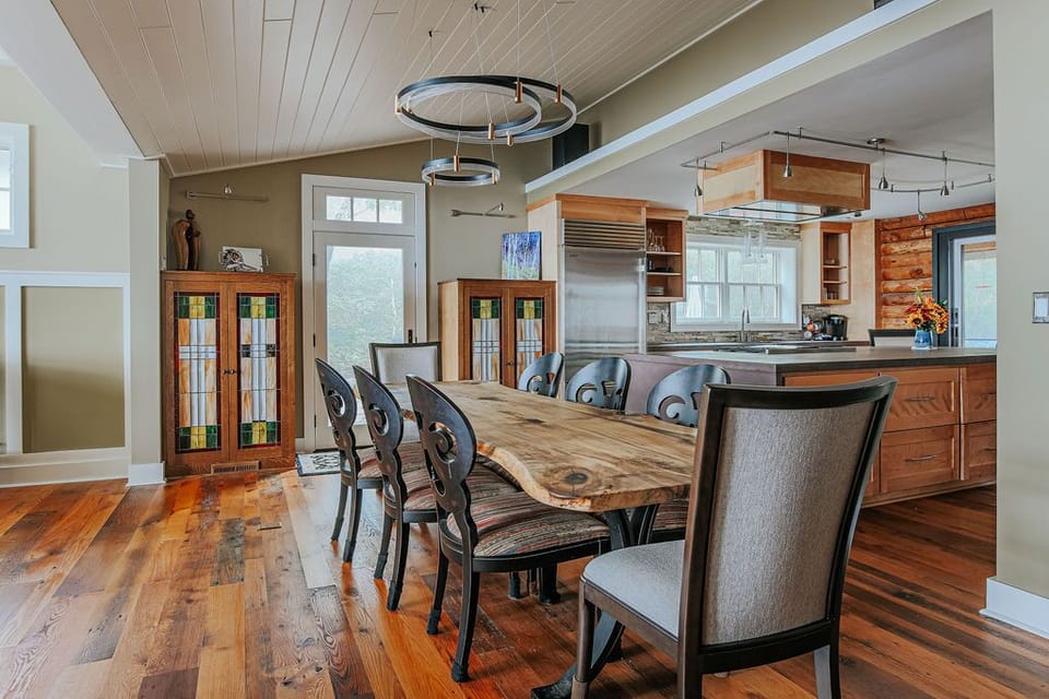 House, Private Bathroom (Art & Soul) | Dining