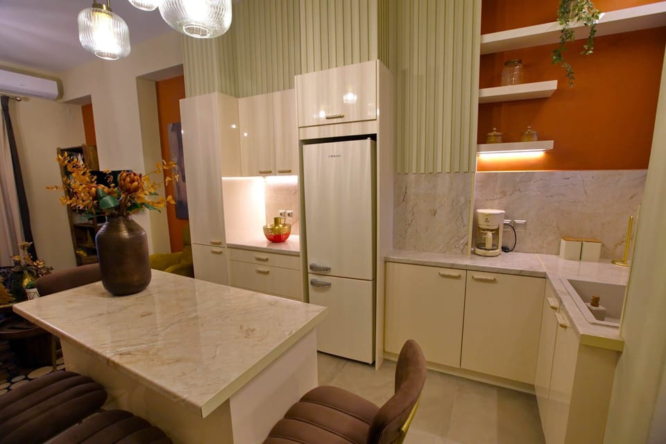 House | 1 bedroom, soundproofing, Internet