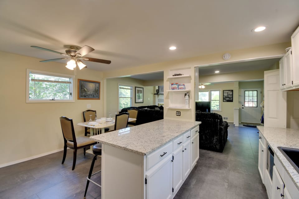 House (4 Bedrooms) | Interior