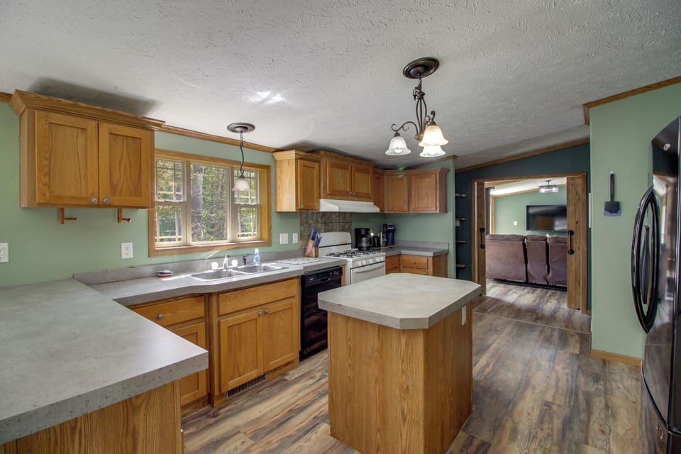 House (3 Bedrooms) | Interior