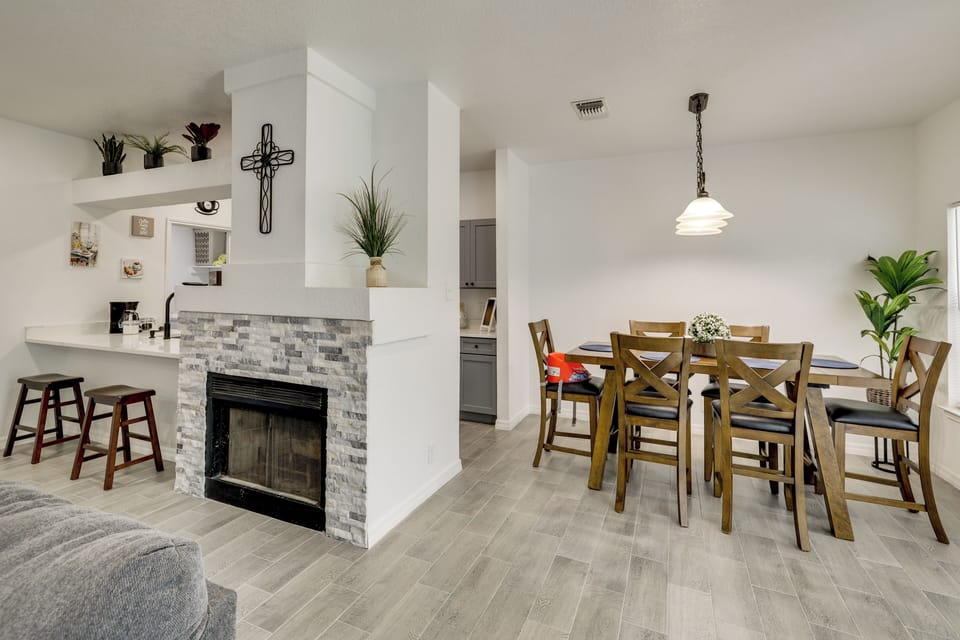 House (3 Bedrooms) | Interior