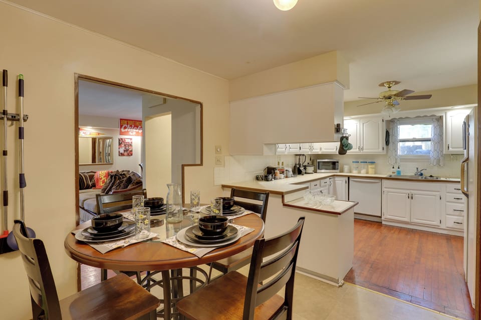 House (3 Bedrooms) | Interior