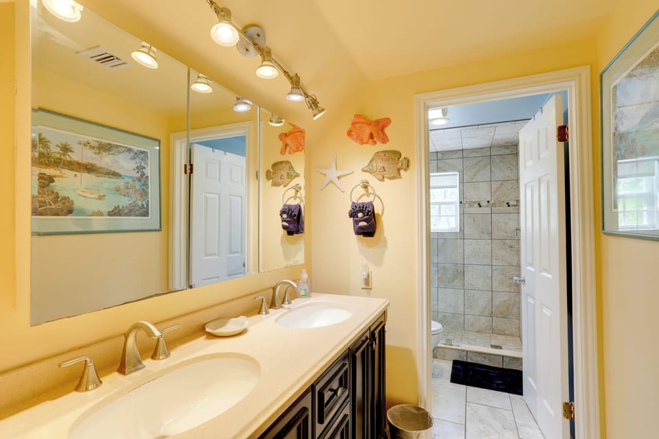 Walkable Cottage w/ Pool Access in Key West! Cottage in Key West