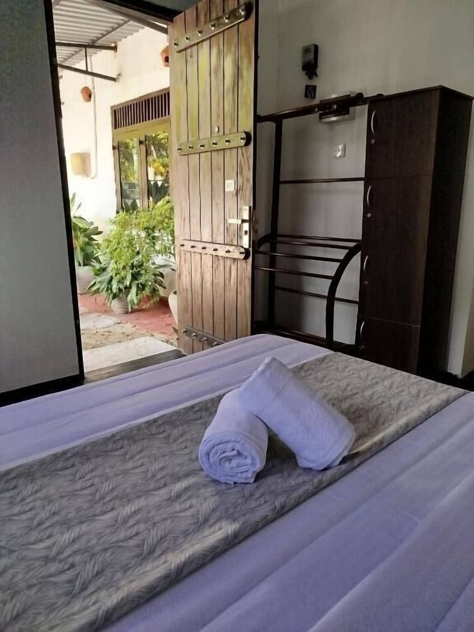 In-room safe, soundproofing, iron/ironing board, free WiFi
