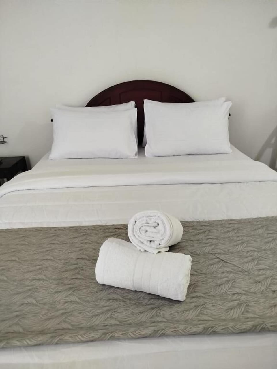 Double Room, 1 Double Bed | In-room safe, soundproofing, iron/ironing board, free WiFi