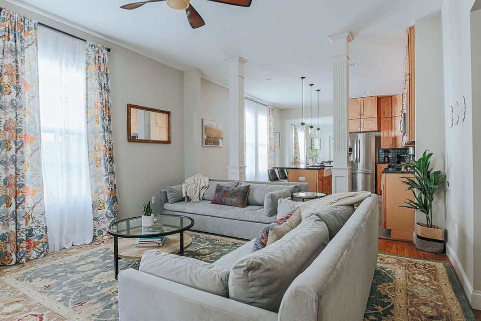 House, Private Bathroom (The Landmark) | Lounge