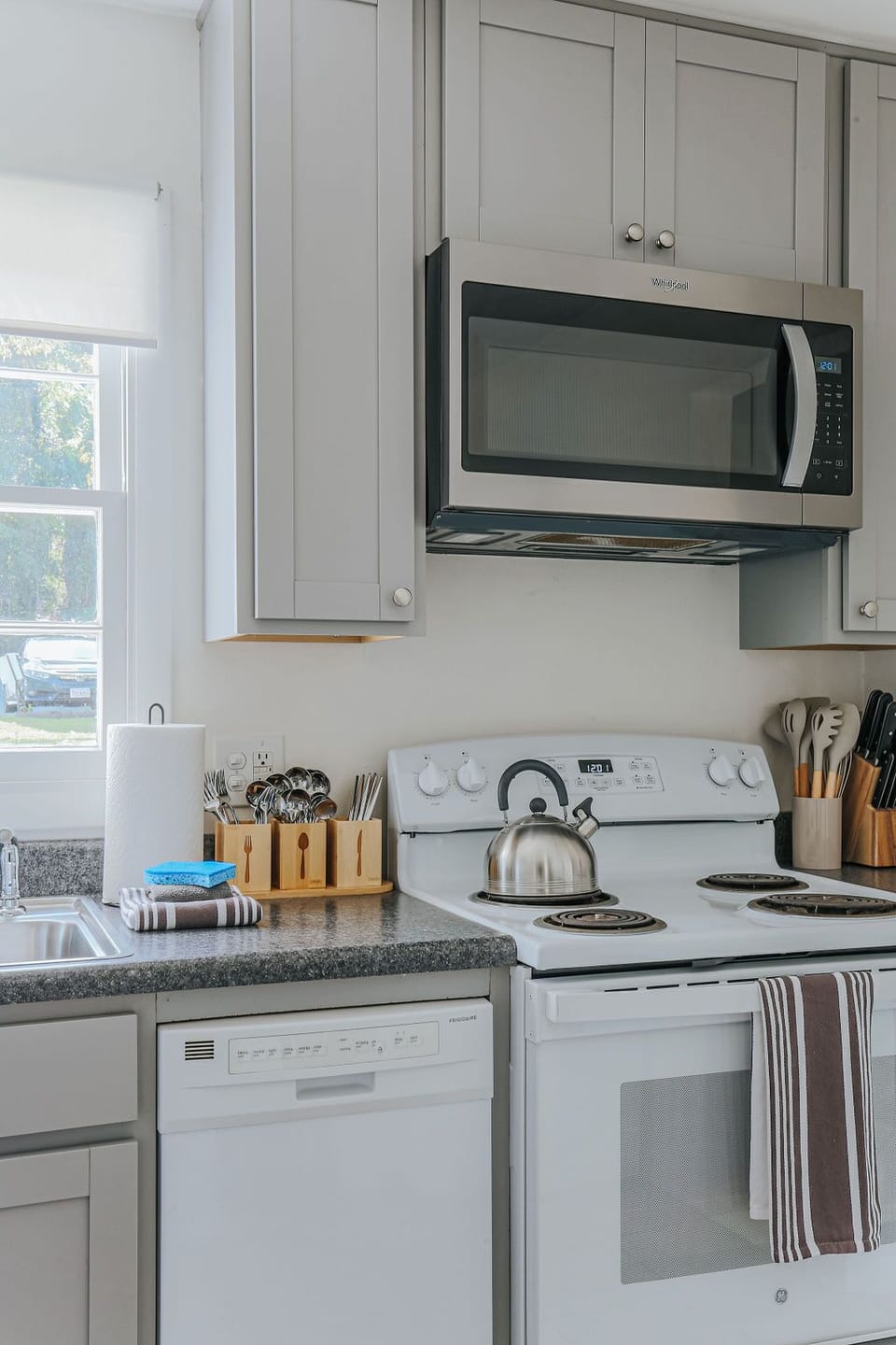 House, Private Bathroom (Westerly Haven B) | Shared kitchen