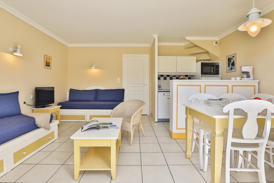 Apartment | Living area