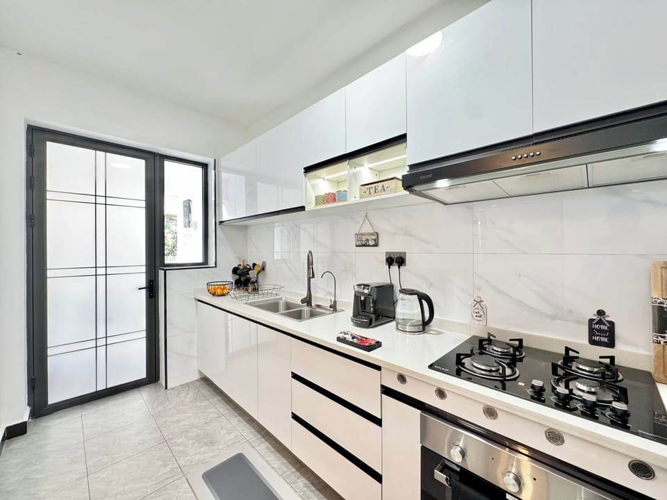 Apartment, 2 Bedrooms, Accessible, Balcony | Interior