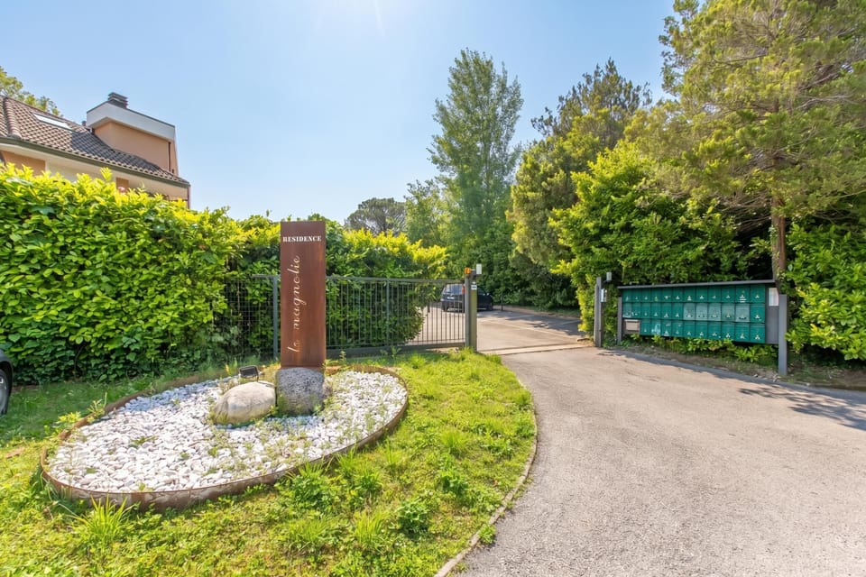 Family Apartment, 1 Bedroom, Balcony (Residenza Il Mulino) | Property grounds
